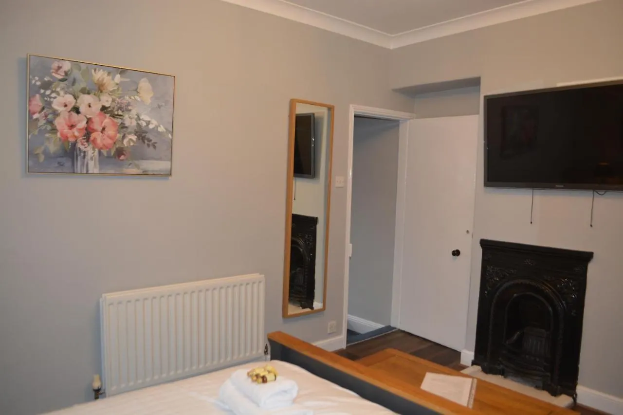 Luxury Home In York - Sleeps -5 , Free Parking , 度假居